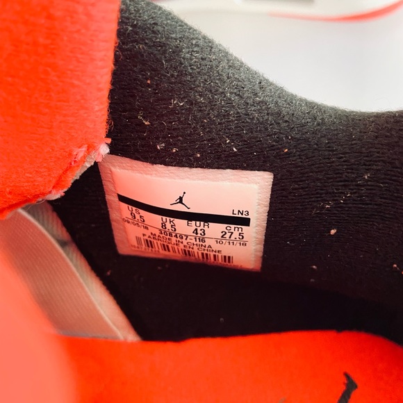 Jordan 4 Nostalgia Men Size: 9.5 main image 8
